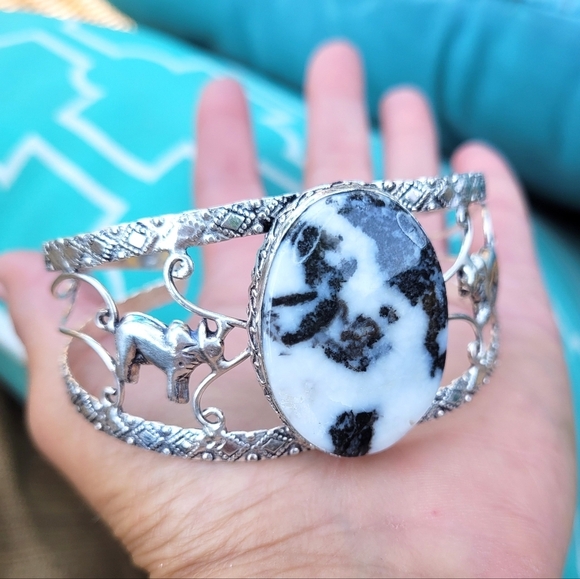 🖤 White Buffalo Turquoise Gemstone Boho Cuff Sterling Silver Bracelet - Picture 2 of 5